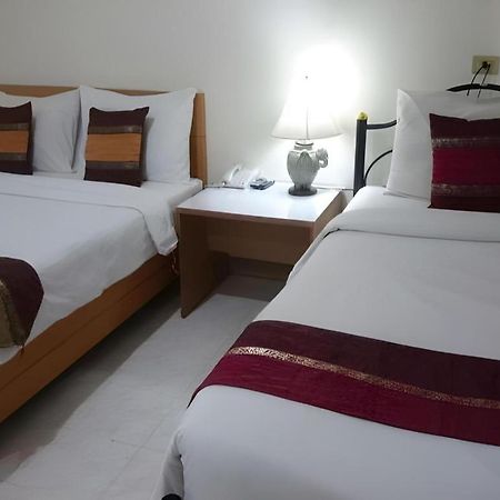 Central Place Hotel Rayong Exterior photo