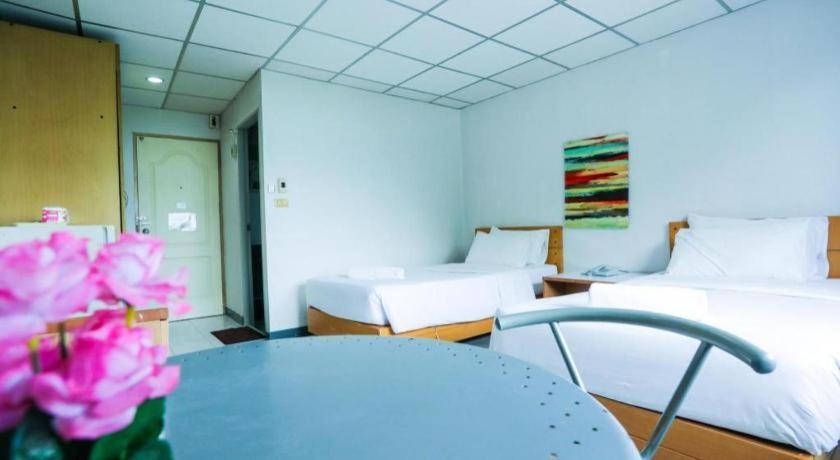 Central Place Hotel Rayong Exterior photo