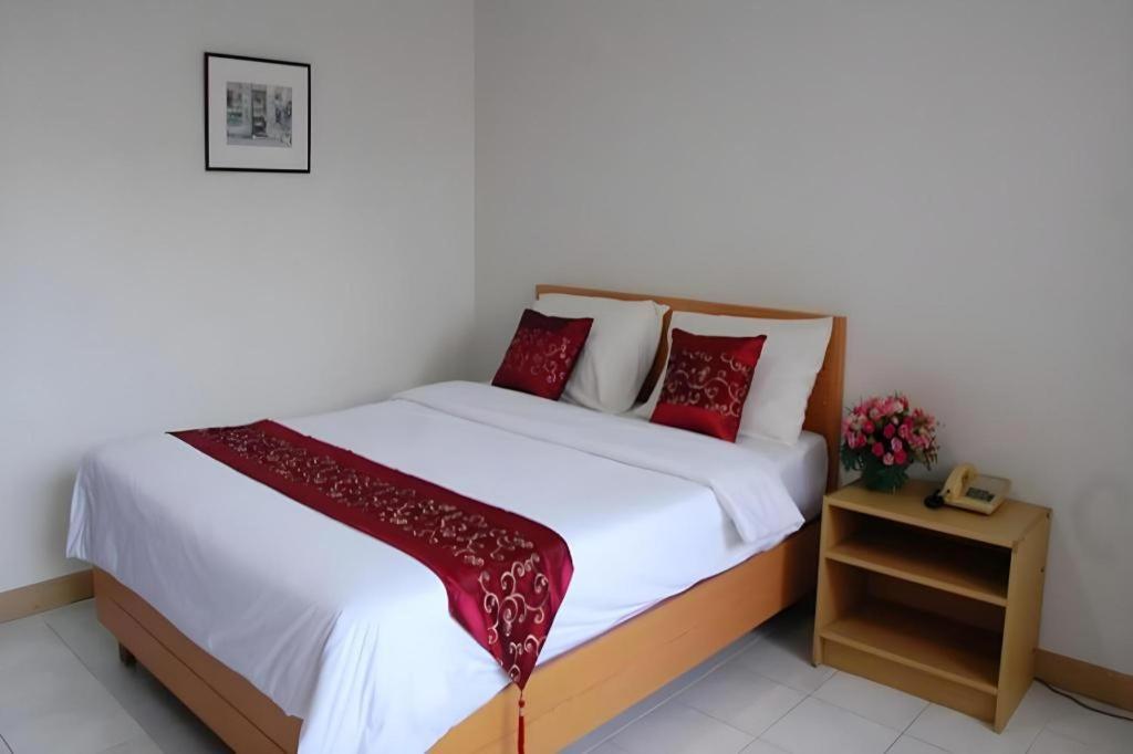 Central Place Hotel Rayong Exterior photo